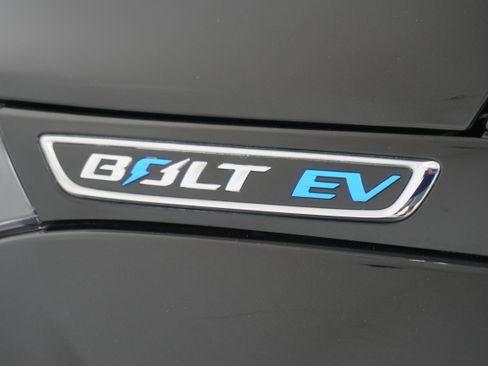 Used 2019 Chevrolet Bolt Premier w/ Infotainment Package image 8