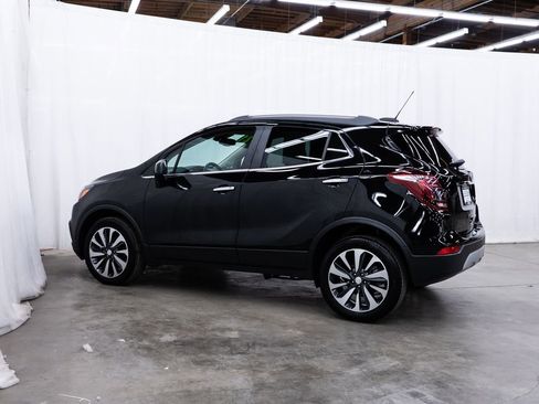 Used 2021 Buick Encore Preferred AWD/4WD image 4