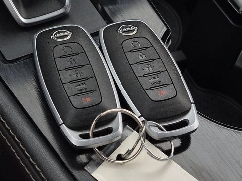 Used 2023 Nissan Rogue SL w/ SL Premium Package FWD image 41