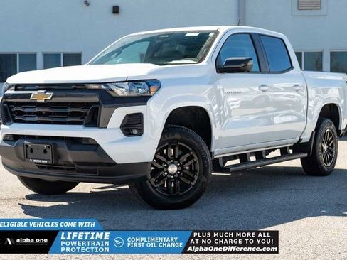 New 2024 Chevrolet Colorado LT w/ LT Convenience Package II image 1