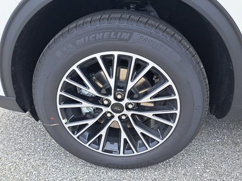 New 2025 Ford Escape PHEV w/ PHEV Premium Package image 6