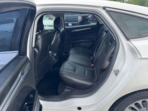 Used 2014 Ford Fusion Titanium image 19