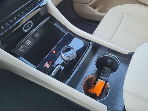 New 2026 Jeep Grand Cherokee L Limited image 16