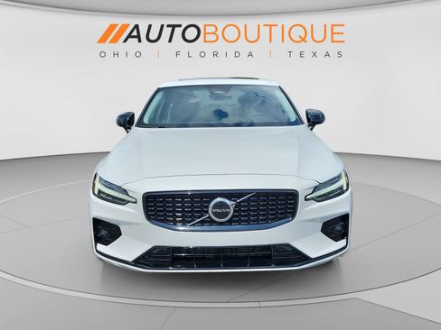 Used 2024 Volvo S60 B5 Core FWD image 8