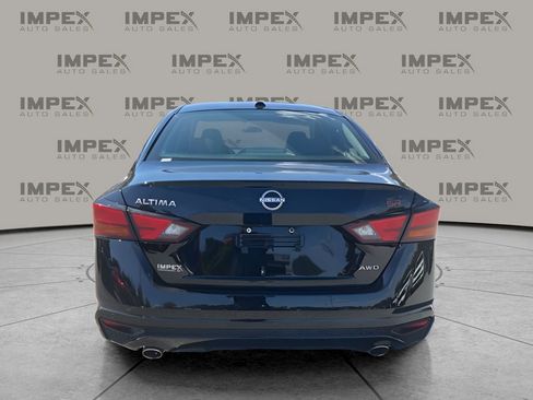 Used 2024 Nissan Altima 2.5 SR AWD/4WD image 4