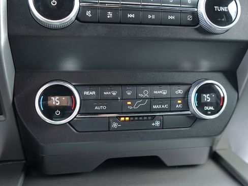 Used 2021 Ford Expedition Max XLT AWD/4WD image 21