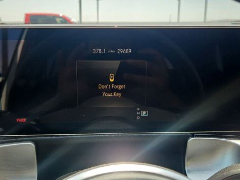 Used 2023 Mercedes-Benz GLB 250 image 12