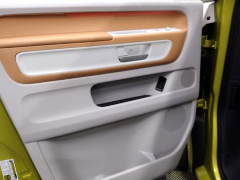 New 2025 Volkswagen ID. Buzz 1st Edition image 23