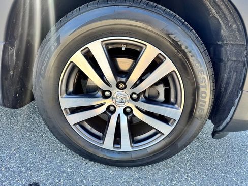 Used 2017 Honda Pilot EX image 33