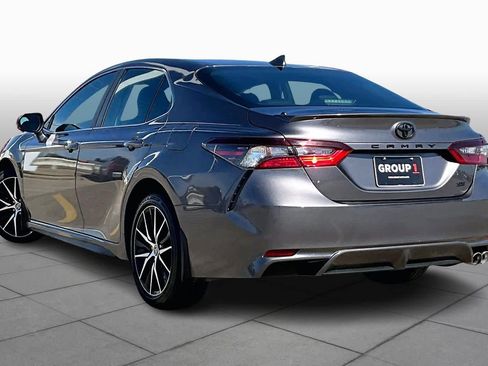 Used 2023 Toyota Camry SE w/ Blackout Package (TMS) image 12