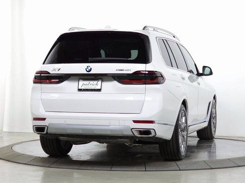 Used 2026 BMW X7 xDrive40i AWD/4WD image 12