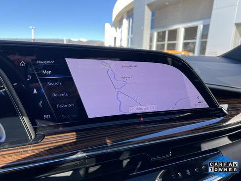 Used 2024 Cadillac Escalade Premium Luxury image 24