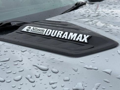 Used 2025 Chevrolet Silverado 2500 LTZ w/ LTZ Premium Package image 7