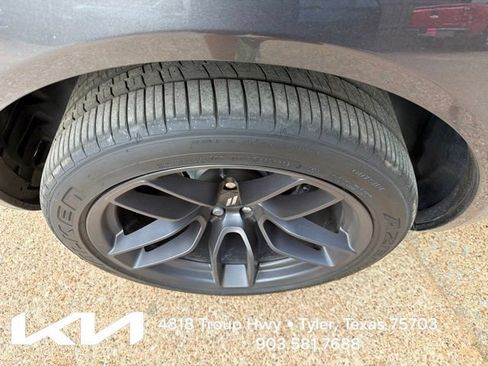 Used 2022 Dodge Challenger R/T Scat Pack RWD image 12