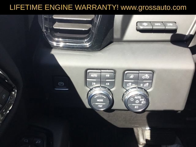 Used 2025 GMC Sierra 3500 AT4 w/ AT4 Premium Plus Package AWD/4WD image 23
