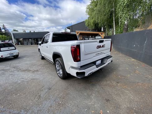 Used 2024 GMC Sierra 1500 Denali AWD/4WD image 4