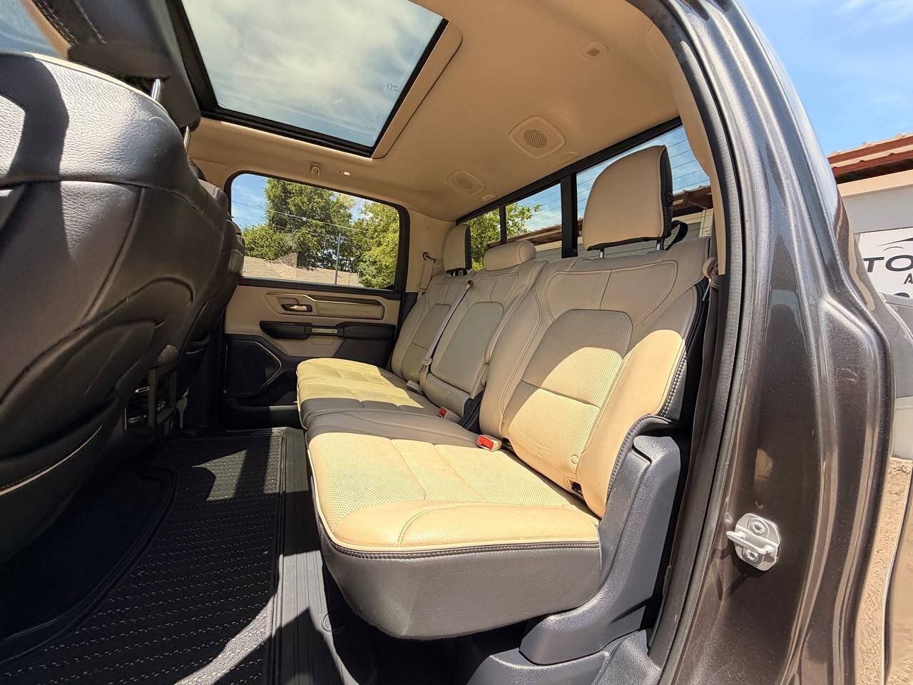 Used 2019 RAM 1500 Limited w/ Advanced Safety Group AWD/4WD image 13