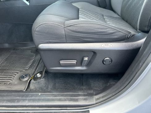 Used 2021 Toyota Tundra SR5 AWD/4WD image 24