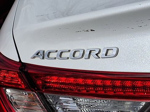 Used 2019 Honda Accord EX-L image 32