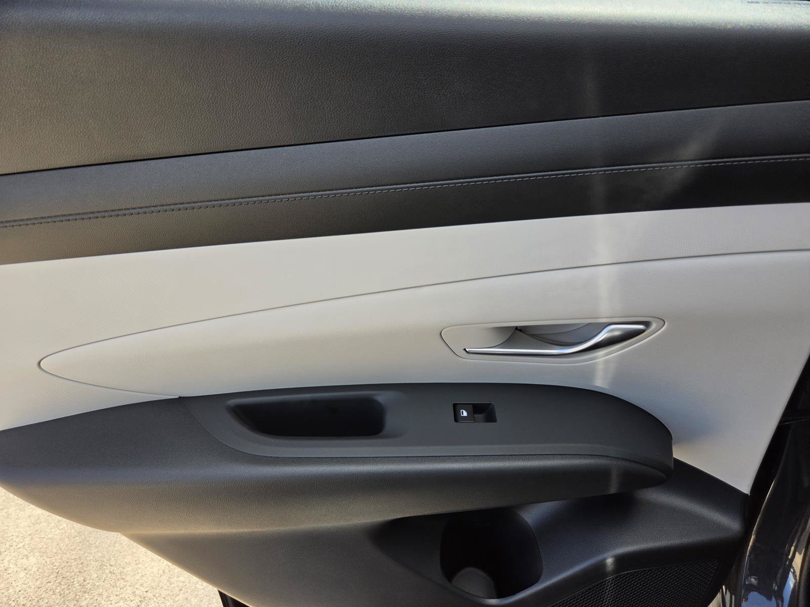 New 2026 Hyundai Tucson SEL FWD image 10