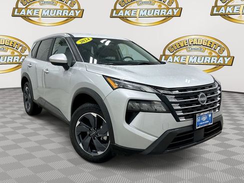 Used 2024 Nissan Rogue SV AWD/4WD image 1