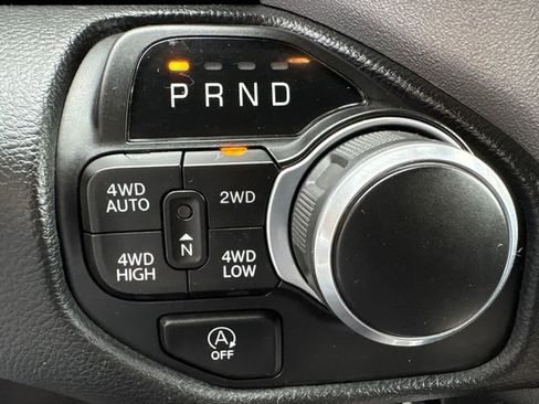Used 2023 RAM 1500 Big Horn AWD/4WD image 32