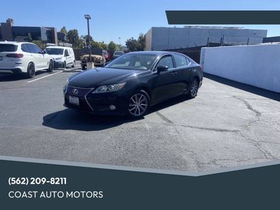 Used 2013 Lexus ES 300h w/ Luxury Pkg
