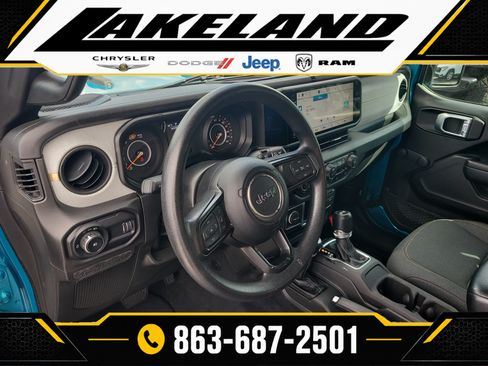 Used 2024 Jeep Wrangler Unlimited Sport AWD/4WD image 18