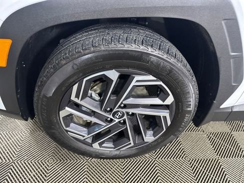 Used 2025 Hyundai Tucson Limited image 10