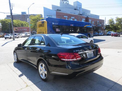 Used 2014 Mercedes-Benz E 350 E 350 Sport 4MATIC AWD 4dr Sed image 4