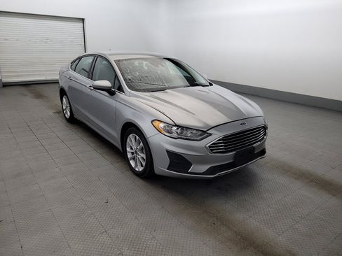 Used 2020 Ford Fusion SE FWD image 13