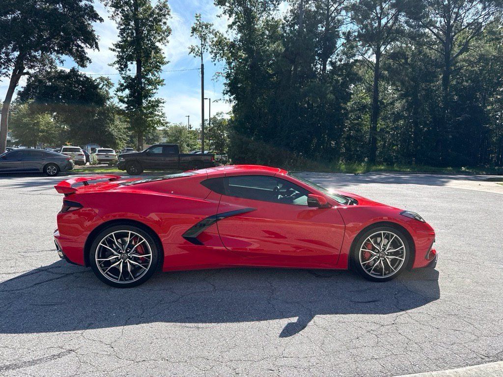 Used 2025 Chevrolet Corvette Stingray Coupe w/ Z51 Performance Package RWD image 6