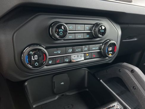 Used 2023 Ford Bronco Raptor image 38