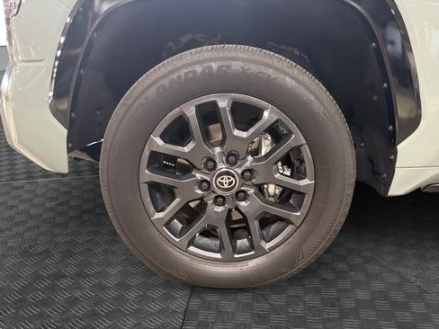 Used 2026 Toyota Tundra Platinum AWD/4WD image 15