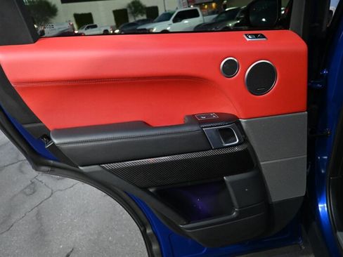 Used 2020 Land Rover Range Rover Sport SVR image 40