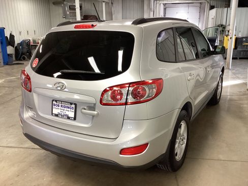 Used 2011 Hyundai Santa Fe GLS image 6
