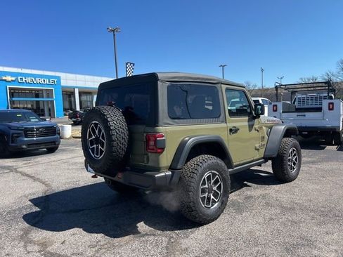 Used 2026 Jeep Wrangler Rubicon image 3