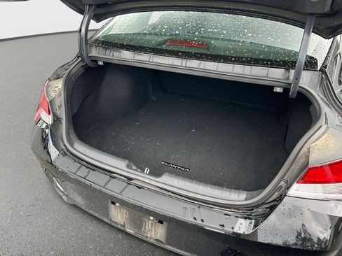 Used 2023 Hyundai Elantra SEL FWD image 12