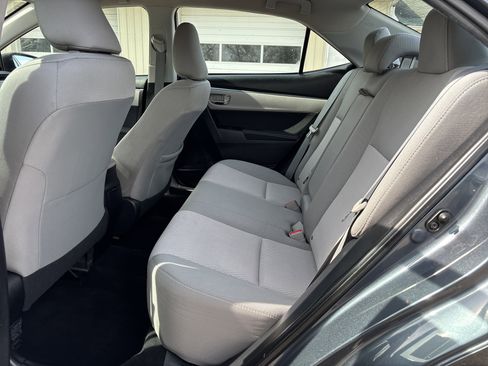 Used 2015 Toyota Corolla LE image 14