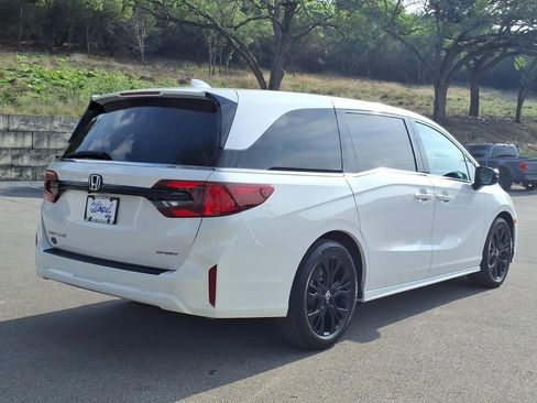 Used 2025 Honda Odyssey Sport-L image 8