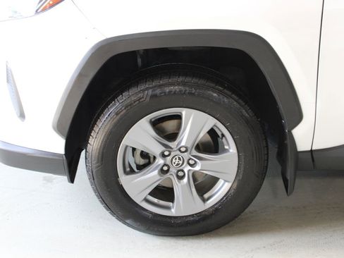 Used 2022 Toyota RAV4 XLE w/ Convenience Package AWD/4WD image 6