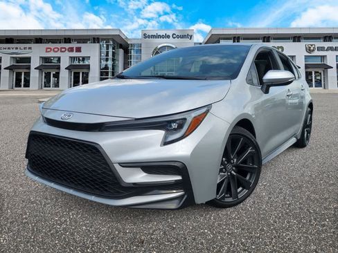 Used 2024 Toyota Corolla SE image 1