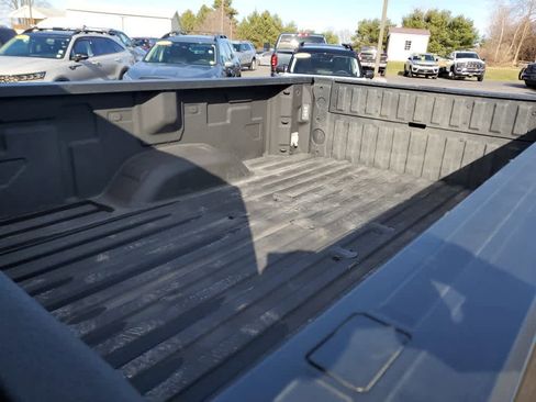 Used 2022 Chevrolet Silverado 2500 High Country w/ Z71 Off-Road Package image 10