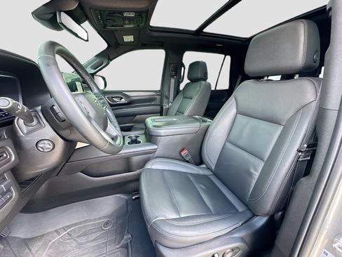 Used 2023 Chevrolet Tahoe Z71 w/ Luxury Package AWD/4WD image 22