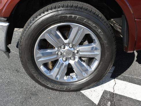 Used 2015 Ford F150 Lariat w/ Equipment Group 502A Luxury image 37