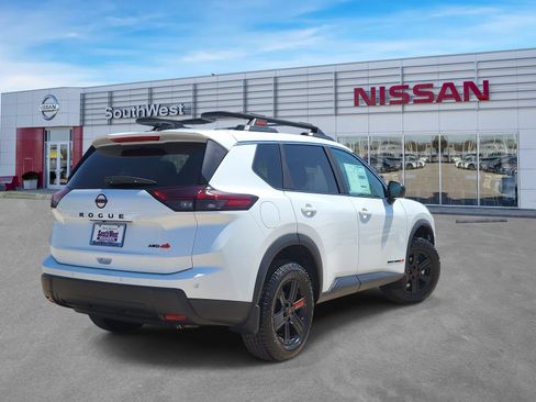 New 2026 Nissan Rogue SV AWD/4WD image 5