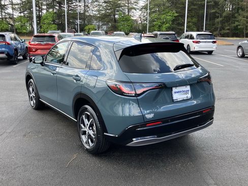 Used 2025 Honda HR-V EX-L image 8