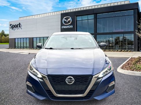 Used 2019 Nissan Altima 2.5 SR w/ SR Premium Package FWD image 9