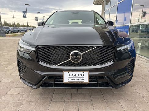 New 2026 Volvo XC60 B5 Ultra w/ Protection Package Premier image 3