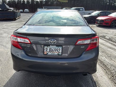 Used 2013 Toyota Camry SE image 9